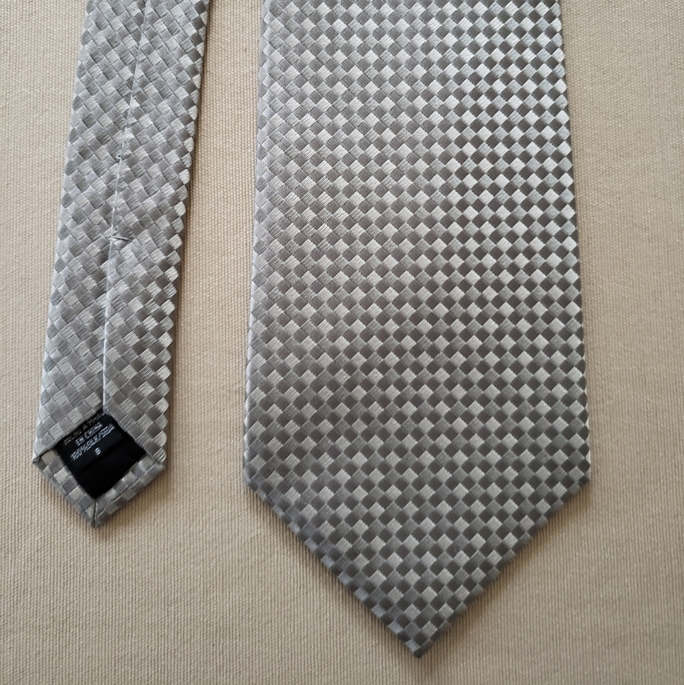 Daniel Gray 100% silk tie